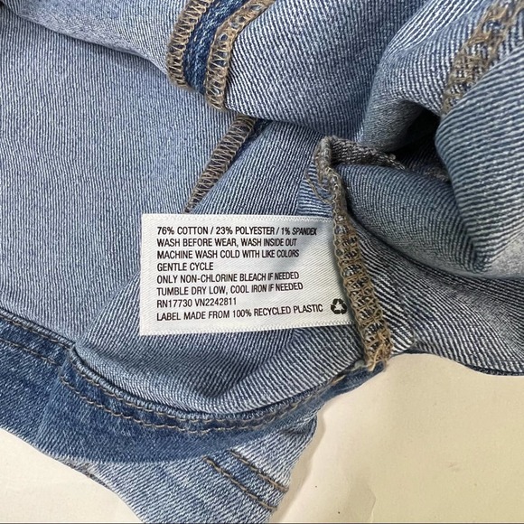 Wild Fable Light Wash Stretchy Denim Mini Skirt Size 0 - Picture 5 of 7